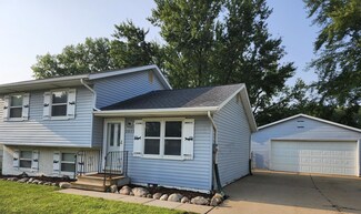 3855 Sager Ave, Waterloo, IA 50701