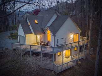 212 Appleton Dr, Sylva, NC 28779