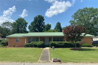 503 Skyline Dr, Harrison, AR 72601