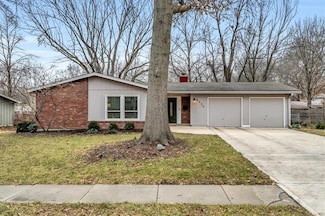 8734 Reeds Rd, Overland Park, KS 66207