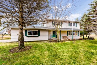 323 Silver Terrace, Watervliet, MI 49098