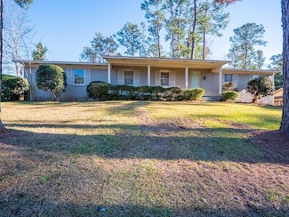 2205 Briarcliff Dr, Valdosta, GA 31602