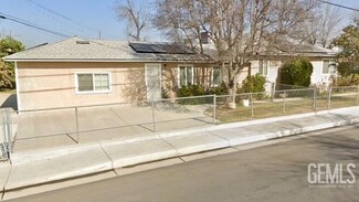201 U St, Bakersfield, CA 93304