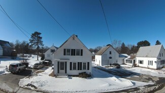 31 Mechanic St, Norridgewock, ME 04957