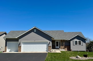 511 Grindstone Ln, Dundas, MN 55019