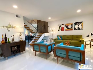 186 E Via Escuela Unit B, Palm Springs, CA 92262