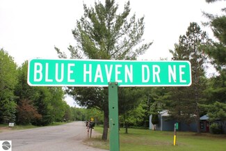 001 Blue Haven Dr, Blue Lake Township, MI 49646