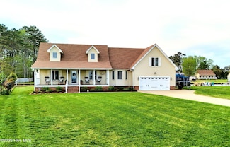 108 Widgeon Dr, Currituck, NC 27929