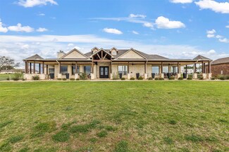 2009 Lakeshore Dr, Cleburne, TX 76033