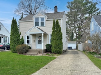 426 Roslyn Ave, Erie, PA 16505