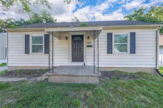 1015 S Mccoy St, Independence, MO 64050