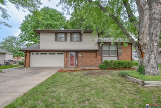 4221 Southgate Blvd, Lincoln, NE 68506