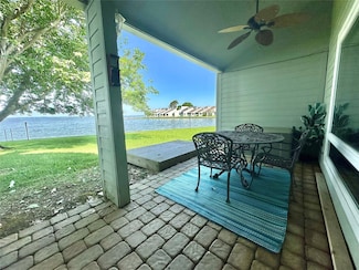 100 Edgewater Dr Unit 43, Livingston, TX 77351