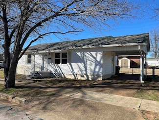 201 Hogue St, Tuscumbia, AL 35674