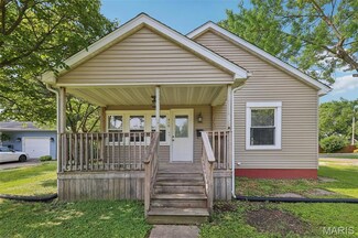 410 W Easton St, Gillespie, IL 62033