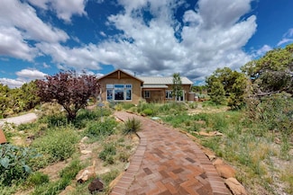 4 Brooks Way, Santa Fe, NM 87508