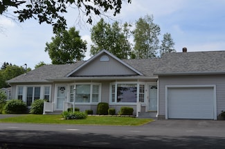 289 19th Ave Unit 8, Madawaska, ME 04756