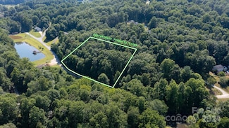 99999 Goose Creek Rd, Marion, NC 28752