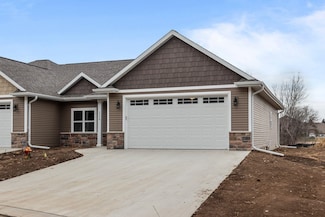 5358 Pennsylvania Ave, Appleton, WI 54914