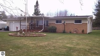 977 Monument Rd, Tawas City, MI 48763