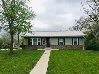 1105 Chippewa Dr, Fulton, MO 65251
