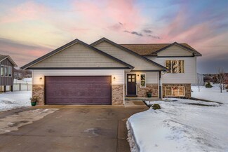 1860 Rotterdam Ave, Baldwin, WI 54002