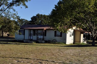11781 Sandpiper Rd, Thackerville, OK 73459