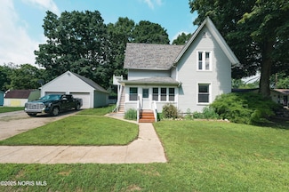 313 N Elm St, Edgerton, OH 43517