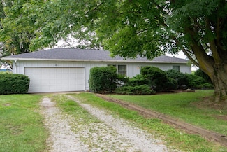 66888 C R 103 Rd, Wakarusa, IN 46573