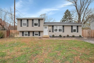 4940 Brewster Dr, Columbus, OH 43232