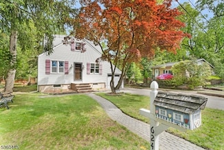 624 New St, Rivervale, NJ 07675