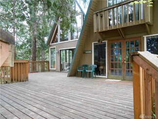 219 Alpine Dr, Packwood, WA 98361