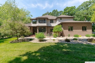 5 Woodshire Ln NE, Mason City, IA 50401