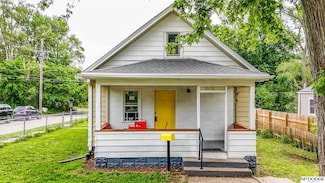 3359 N 41st St, Omaha, NE 68111