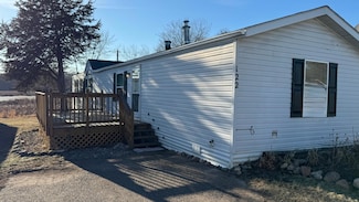 13100 318th St Unit 122, Lindstrom, MN 55045