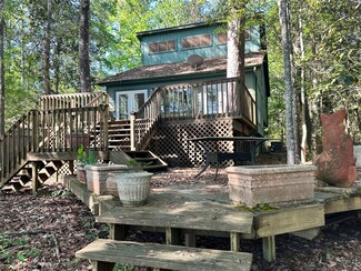 466 Galahad Loop Rd, Woodville, TX 75979