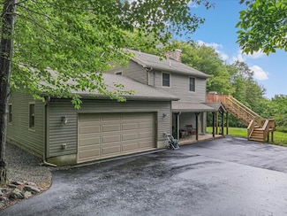 361 Birch Dr, Blakeslee, PA 18610