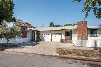 3201 Hoover St, Redwood City, CA 94063