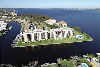 4280 SE 20th Place Unit 706, Cape Coral, FL 33904