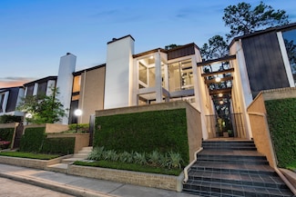 45 Briar Hollow Ln Unit 6, Houston, TX 77027