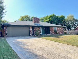 4601 Forest Hills Dr, Noble, OK 73068