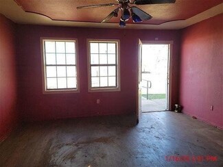 3006 E 3rd St, Lubbock, TX 79403