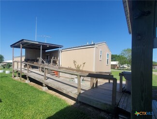 1301 W Saint Louis Ave, Seadrift, TX 77983