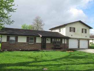 1817 E Kirk St, Muncie, IN 47303