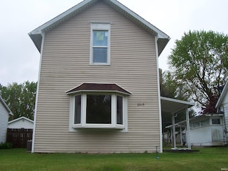 2015 E Market St, Logansport, IN 46947