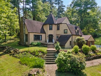 27 Girdwood Ln, Gibsonia, PA 15044