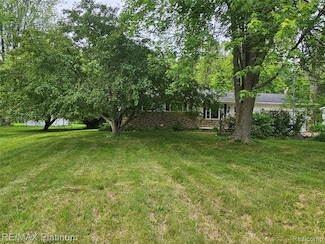 1320 W Wilson Rd, Clio, MI 48420