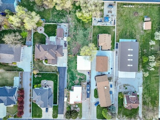 4975 S Lincoln St, Murray, UT 84107
