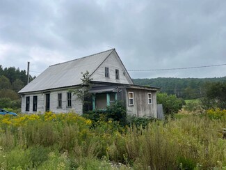 973 S Walden Rd, Cabot, VT 05647