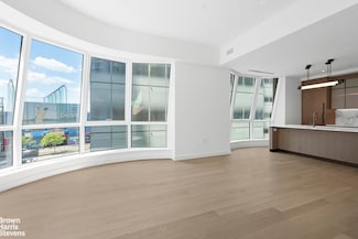515 W 18th St Unit 510, New York, NY 10011